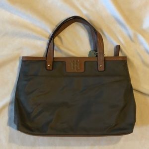 Tommy Hilfiger purse. 14”x10”x4.5”. Excellent cond